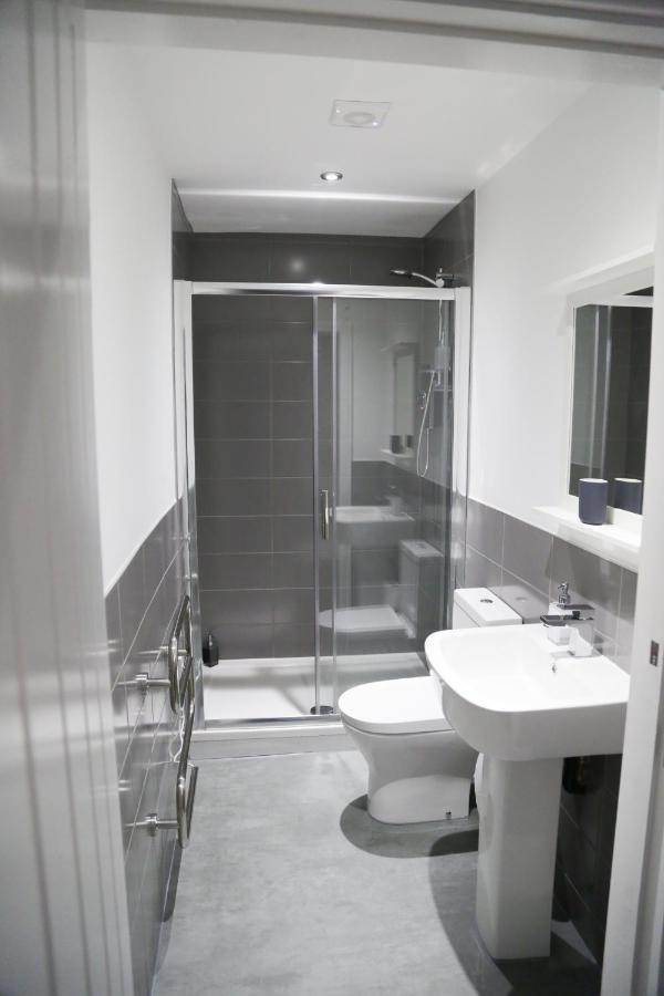 L1 Boutique By Happy Days Appartement Liverpool Buitenkant foto