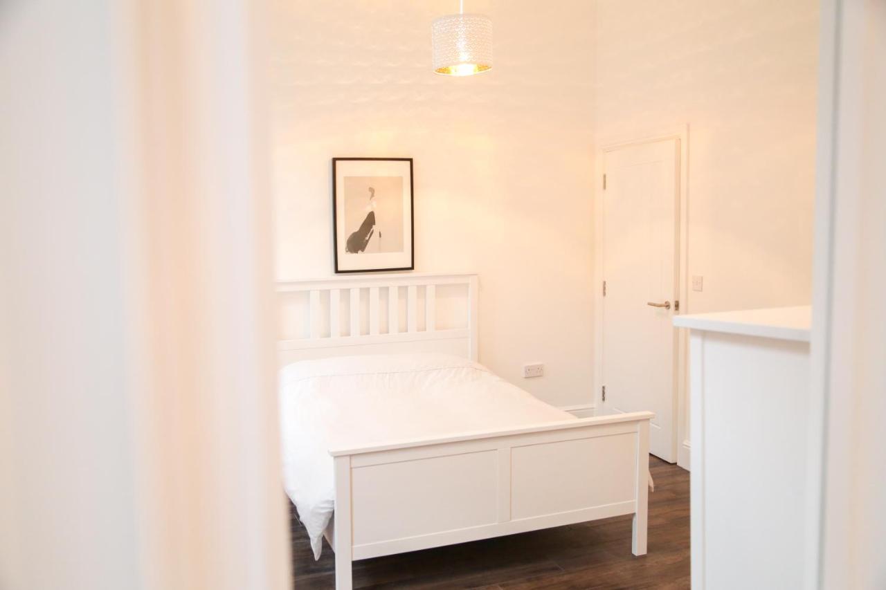 L1 Boutique By Happy Days Appartement Liverpool Buitenkant foto