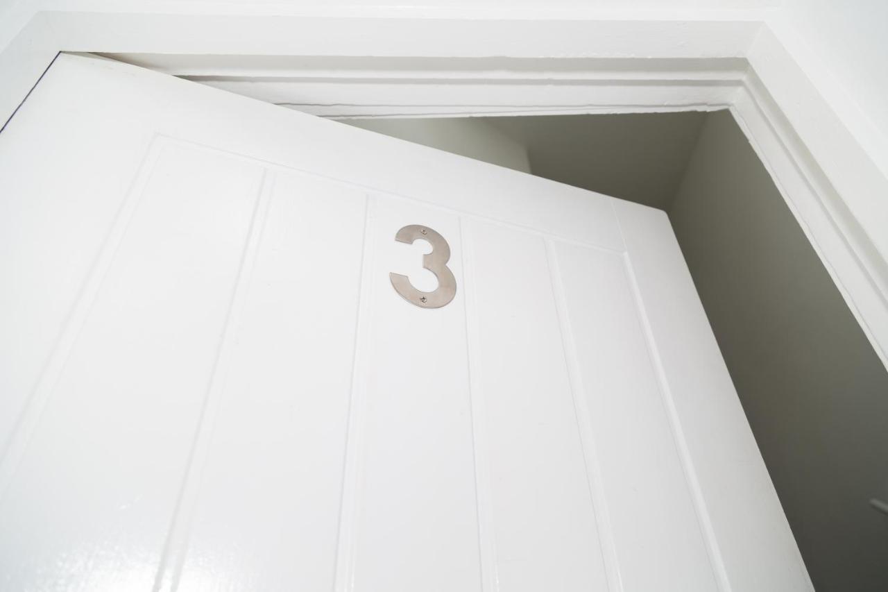 L1 Boutique By Happy Days Appartement Liverpool Buitenkant foto